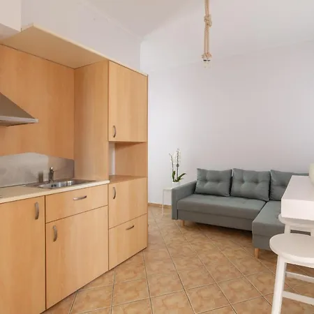 Nysa Apartment